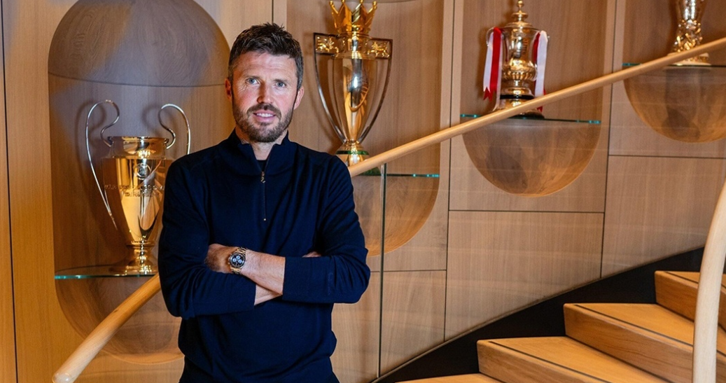 星空体育官网-卡里克上任曼联主帅位！多项挑战等待破解，上来就遭遇魔鬼赛程